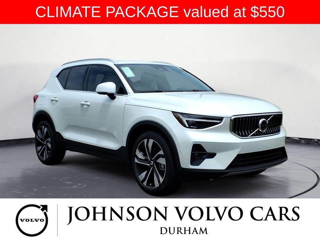 new 2025 Volvo XC40 car, priced at $51,565