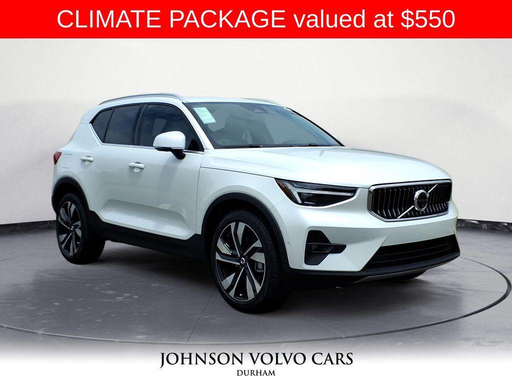 new 2025 Volvo XC40 car, priced at $49,565