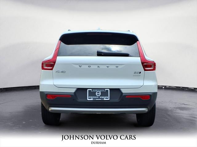 new 2025 Volvo XC40 car, priced at $49,565