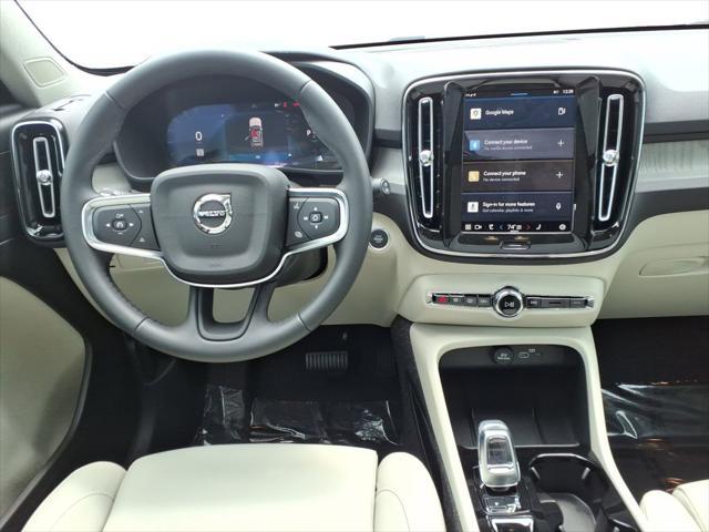 new 2025 Volvo XC40 car, priced at $49,565
