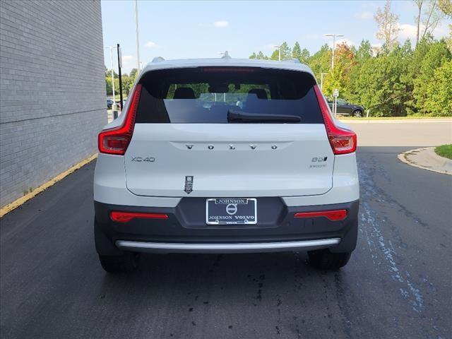 new 2024 Volvo XC40 car, priced at $50,305