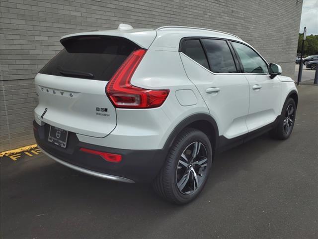 new 2025 Volvo XC40 car, priced at $43,715