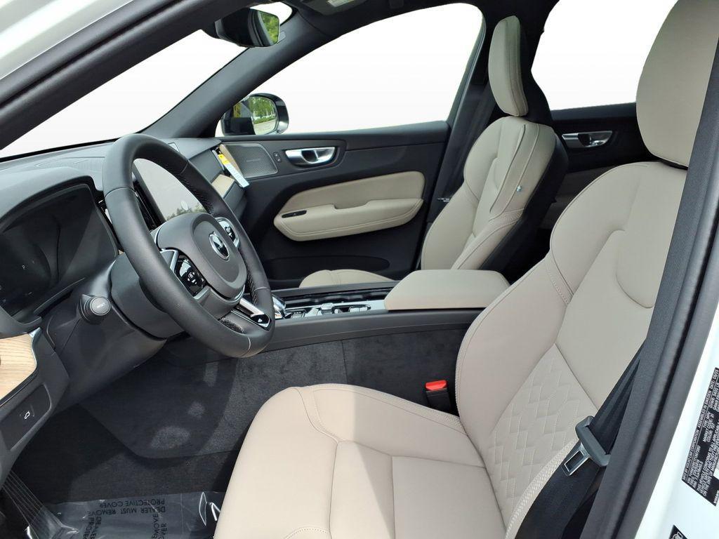 new 2026 Volvo XC60 car, priced at $54,985