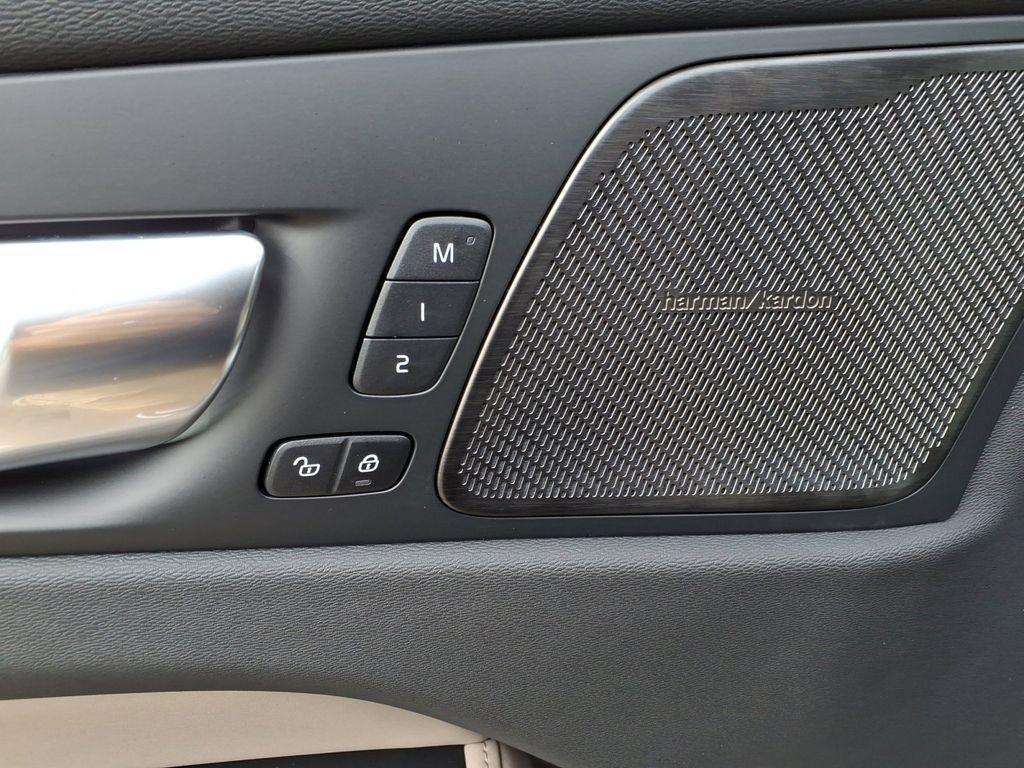 new 2026 Volvo XC60 car, priced at $54,985