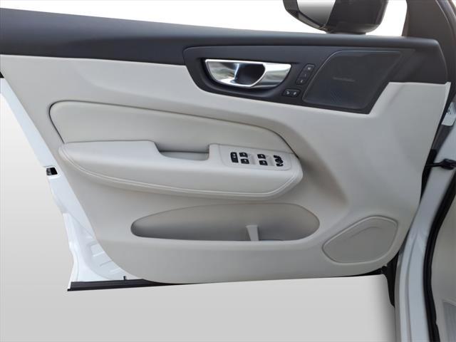 new 2025 Volvo XC60 car, priced at $60,635