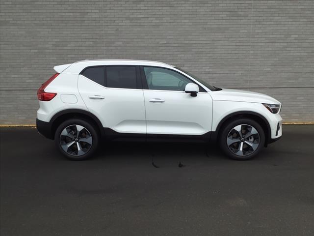 new 2025 Volvo XC40 car, priced at $46,815