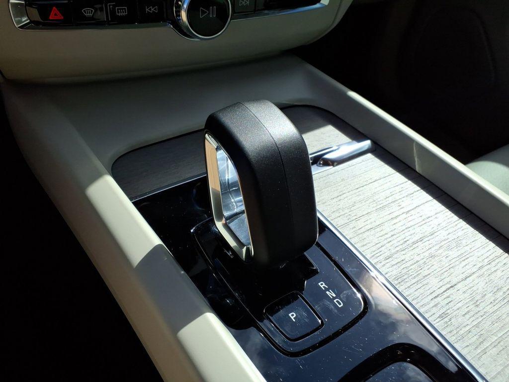 used 2024 Volvo XC60 car, priced at $39,961