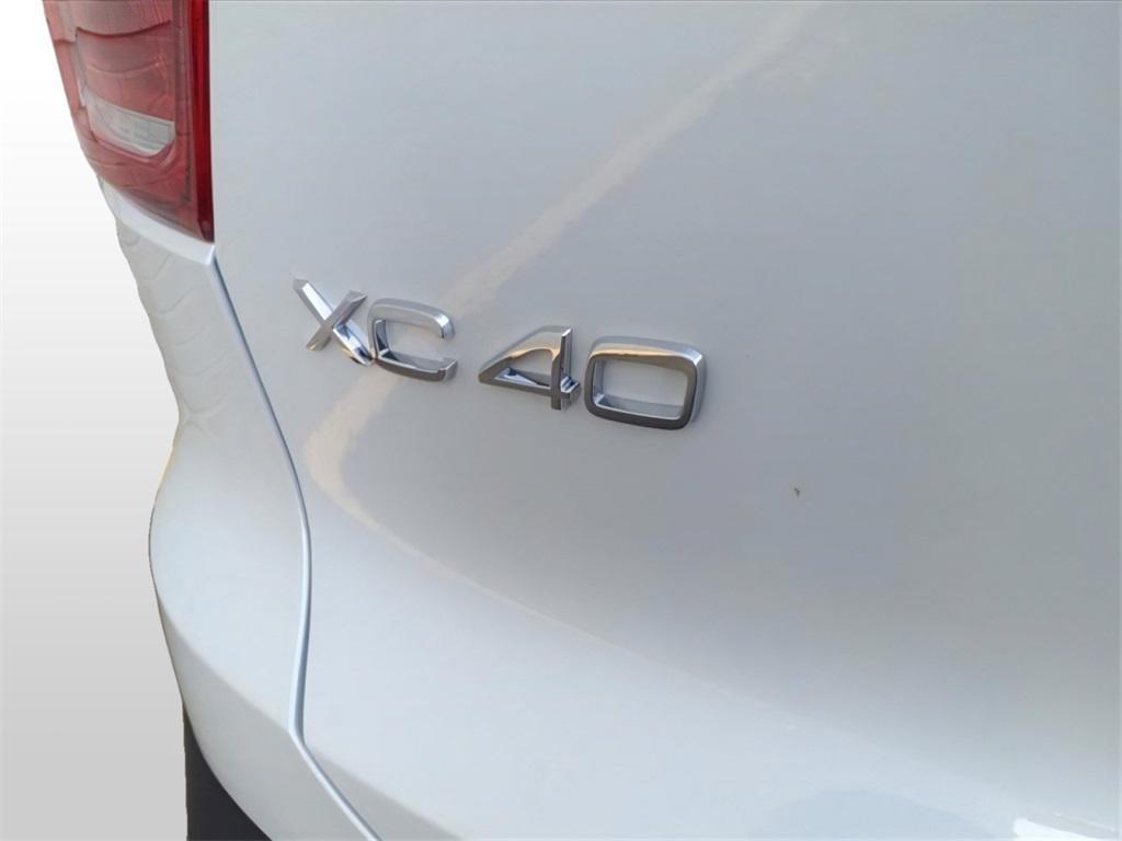 new 2025 Volvo XC40 car, priced at $48,315