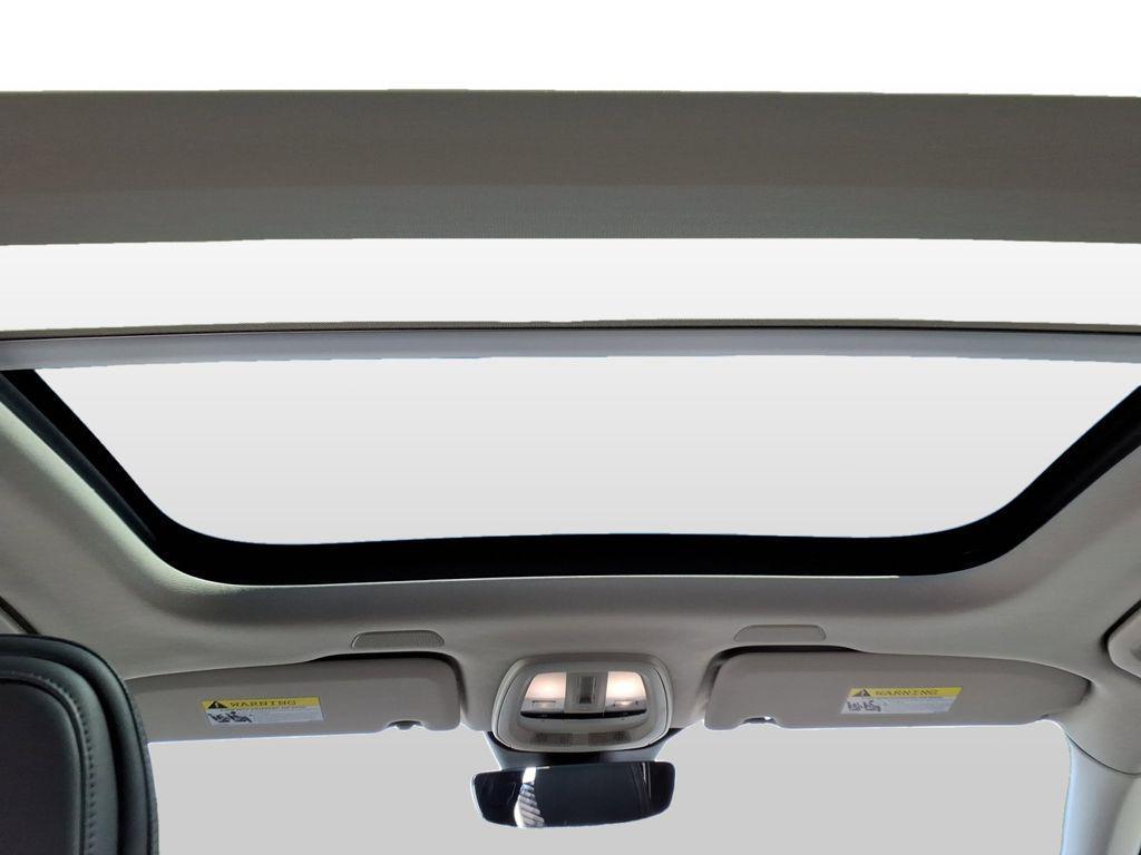 used 2022 Volvo XC60 car, priced at $38,911