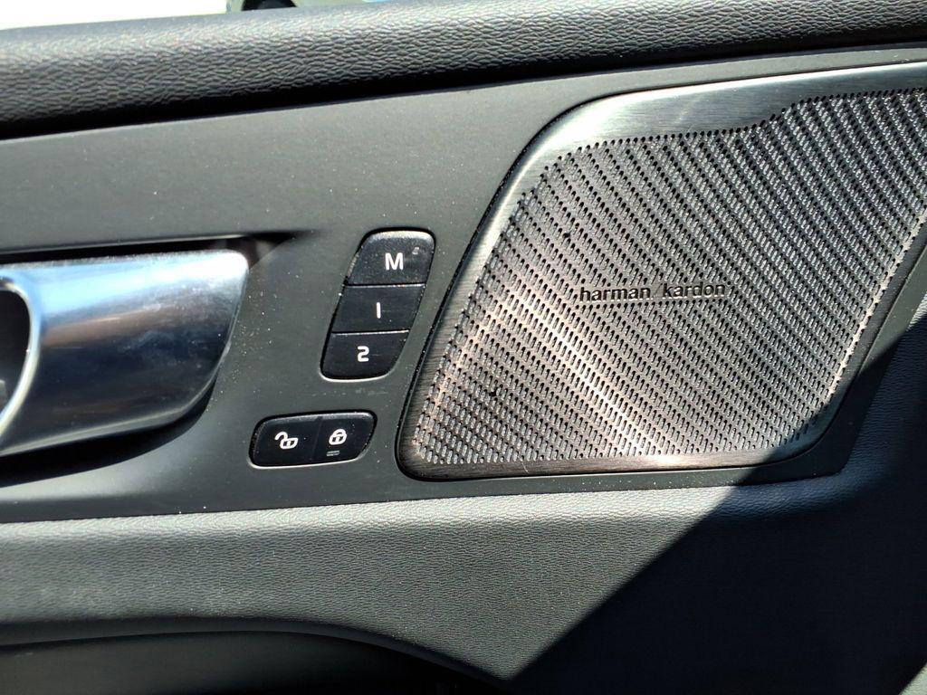 used 2022 Volvo XC60 car, priced at $38,911