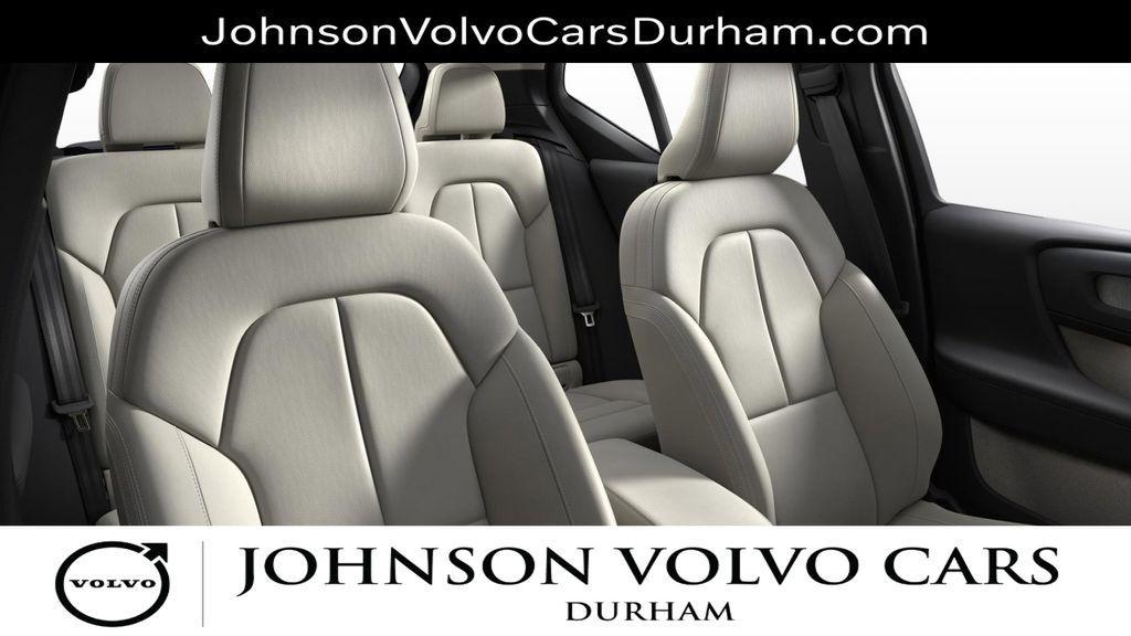 used 2021 Volvo XC40 car, priced at $26,661