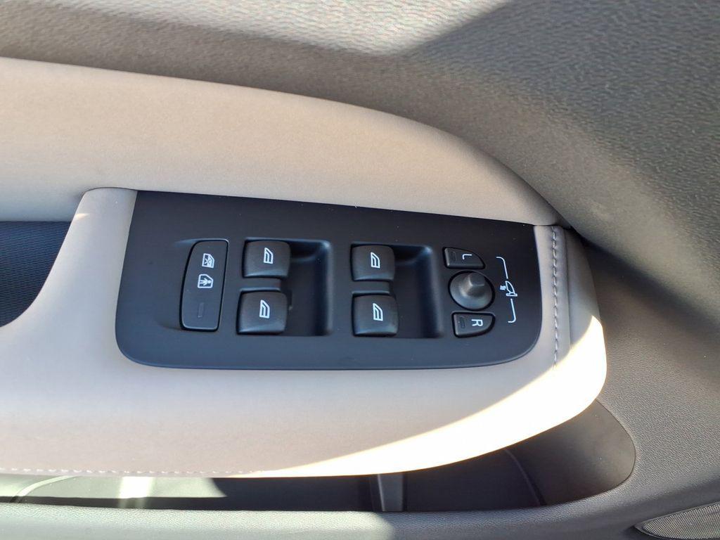 new 2026 Volvo XC60 car, priced at $54,985