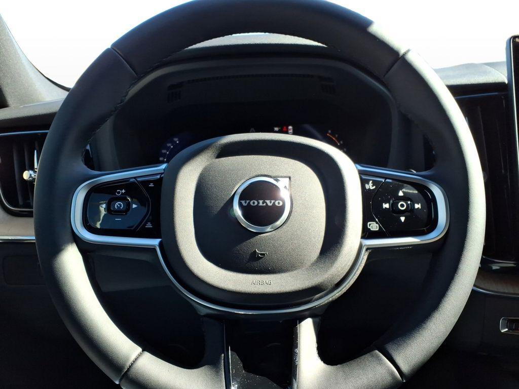new 2026 Volvo XC60 car, priced at $54,985
