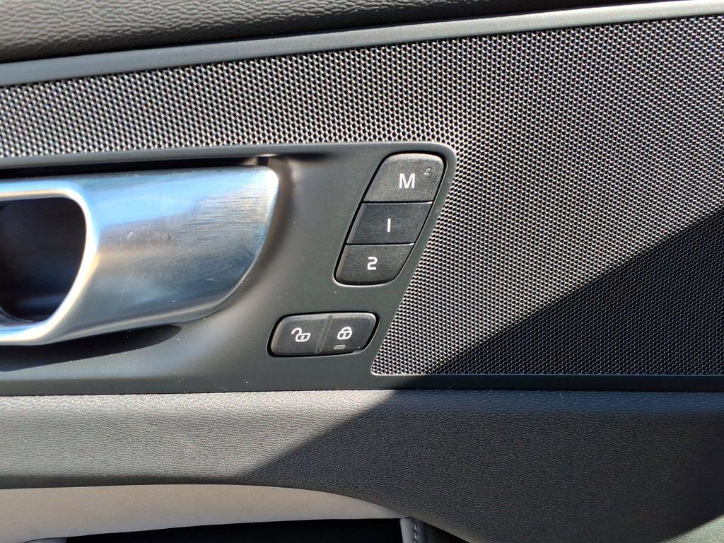 new 2026 Volvo XC60 car, priced at $54,985