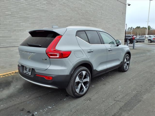 new 2025 Volvo XC40 car, priced at $47,315