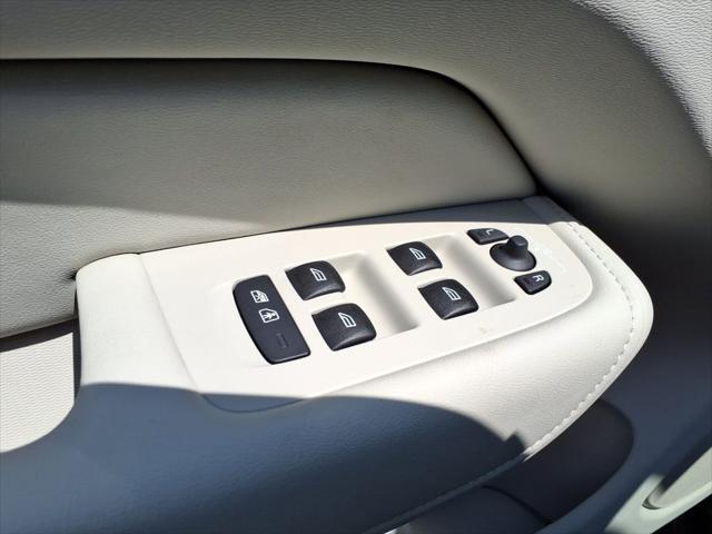 new 2025 Volvo XC60 Plug-In Hybrid car, priced at $65,650