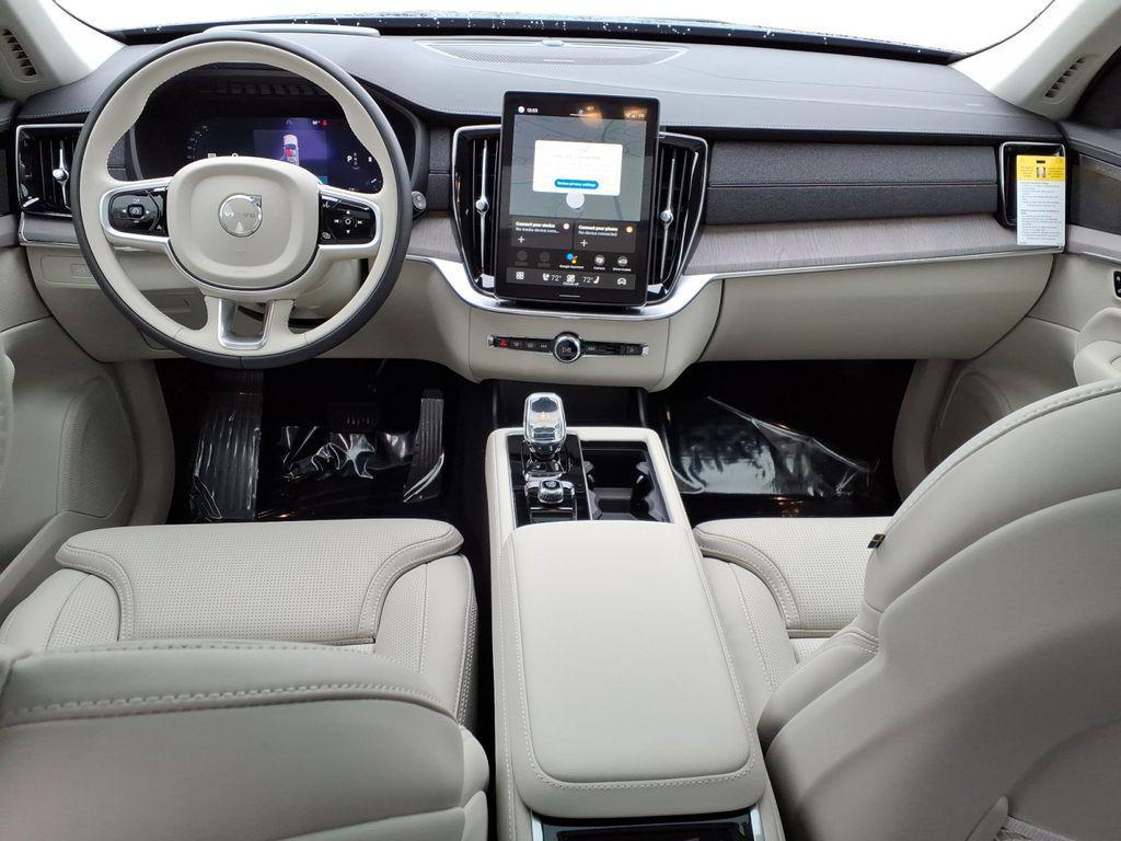 new 2026 Volvo XC90 car, priced at $71,655