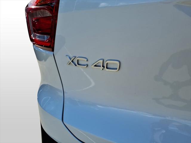 new 2025 Volvo XC40 car, priced at $47,790