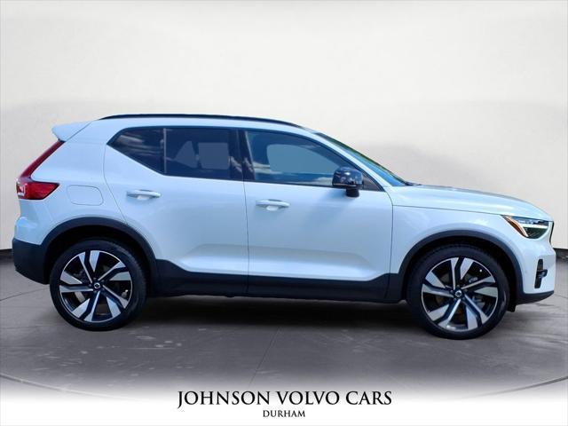 new 2025 Volvo XC40 car, priced at $47,790