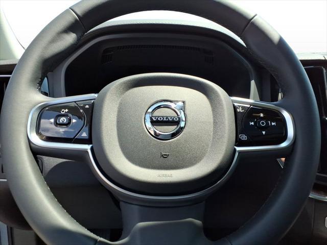 used 2024 Volvo XC60 Recharge Plug-In Hybrid car, priced at $58,231