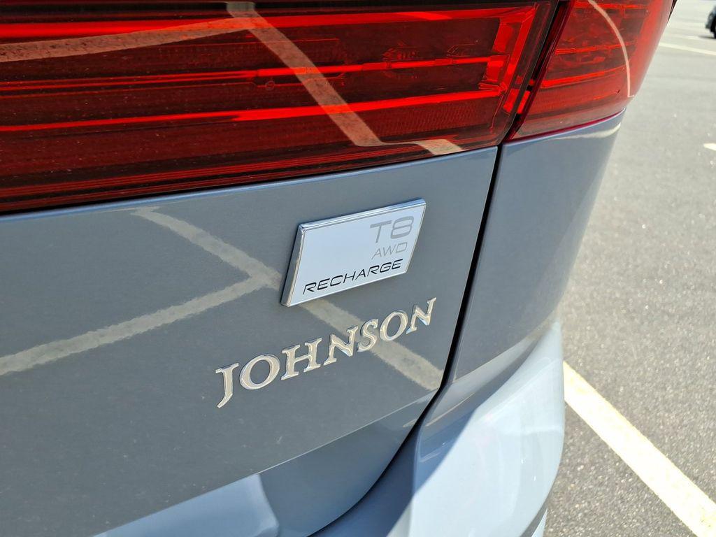 used 2024 Volvo XC60 Recharge Plug-In Hybrid car, priced at $58,231
