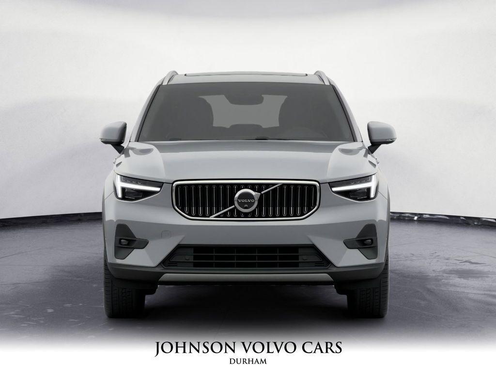 new 2025 Volvo XC40 car, priced at $47,695
