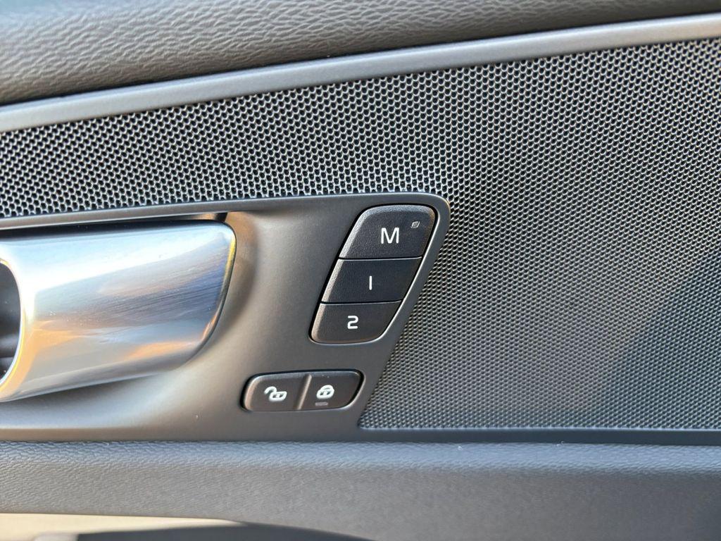 new 2026 Volvo XC60 car, priced at $54,985