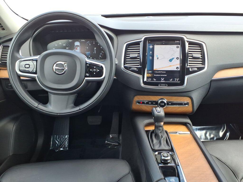 used 2022 Volvo XC90 car, priced at $39,551