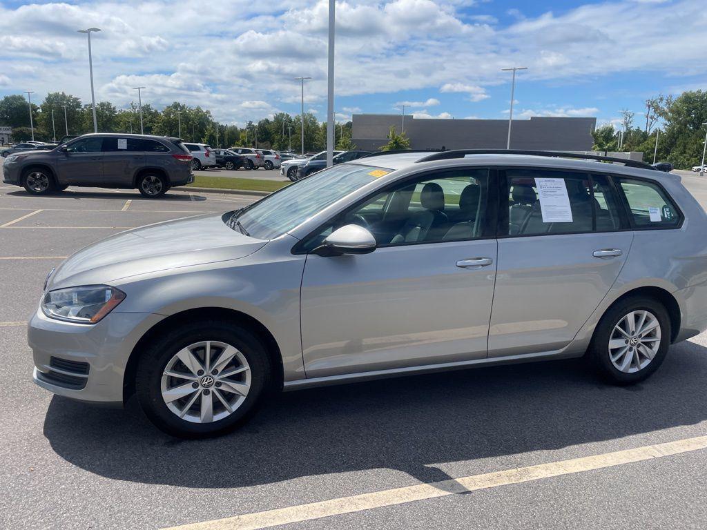 used 2017 Volkswagen Golf SportWagen car, priced at $12,331