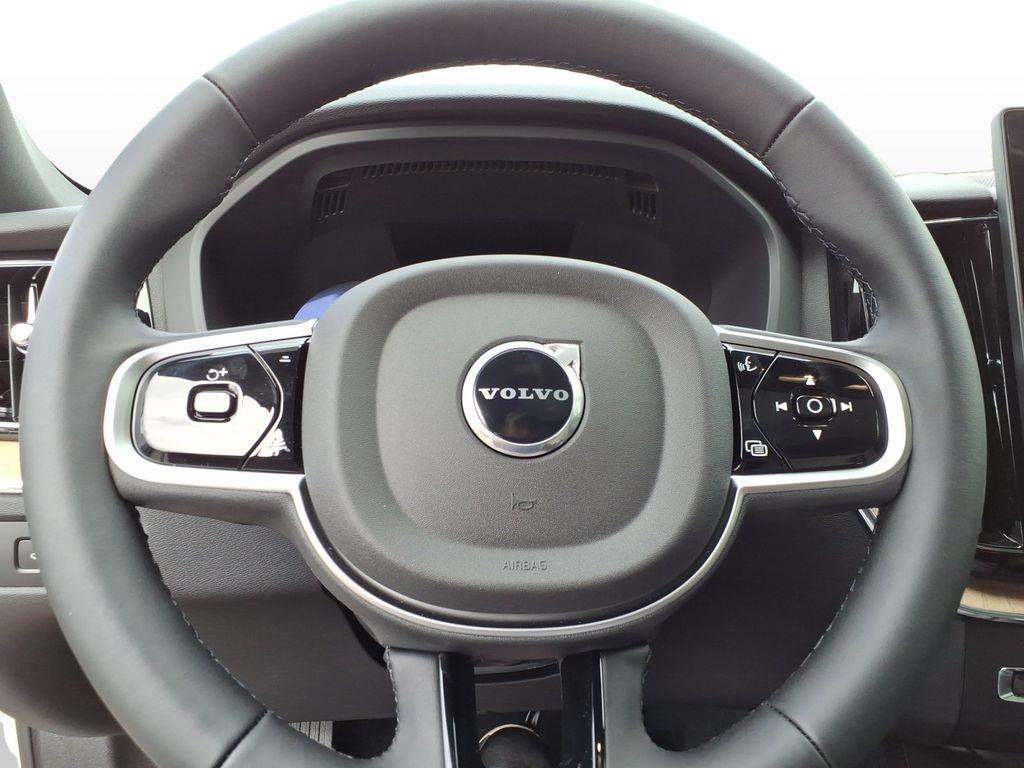 new 2026 Volvo XC60 car, priced at $55,785