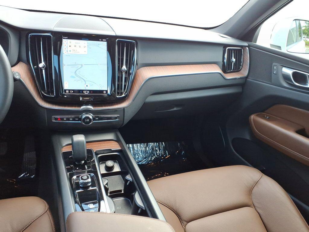 used 2023 Volvo XC60 car, priced at $38,931