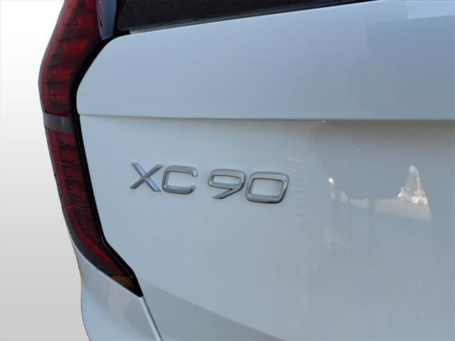 new 2025 Volvo XC90 car, priced at $65,555