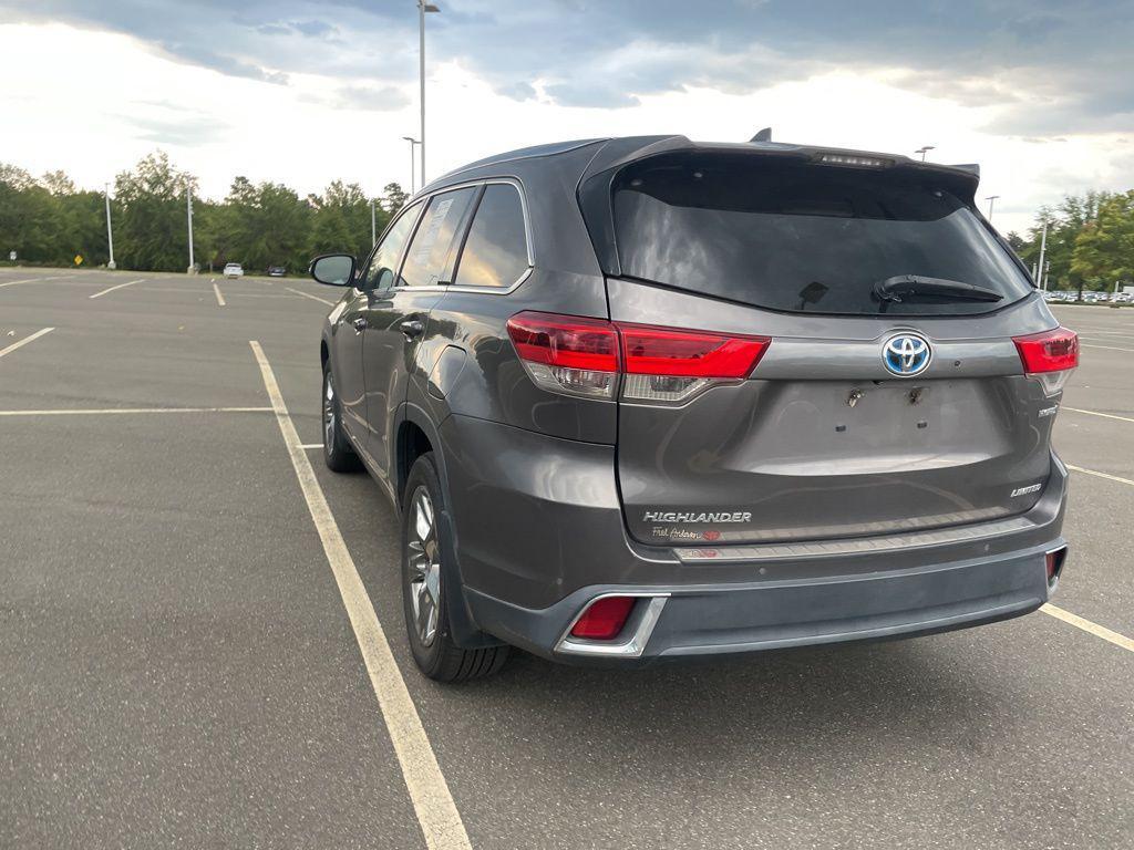 used 2017 Toyota Highlander Hybrid car, priced at $23,461