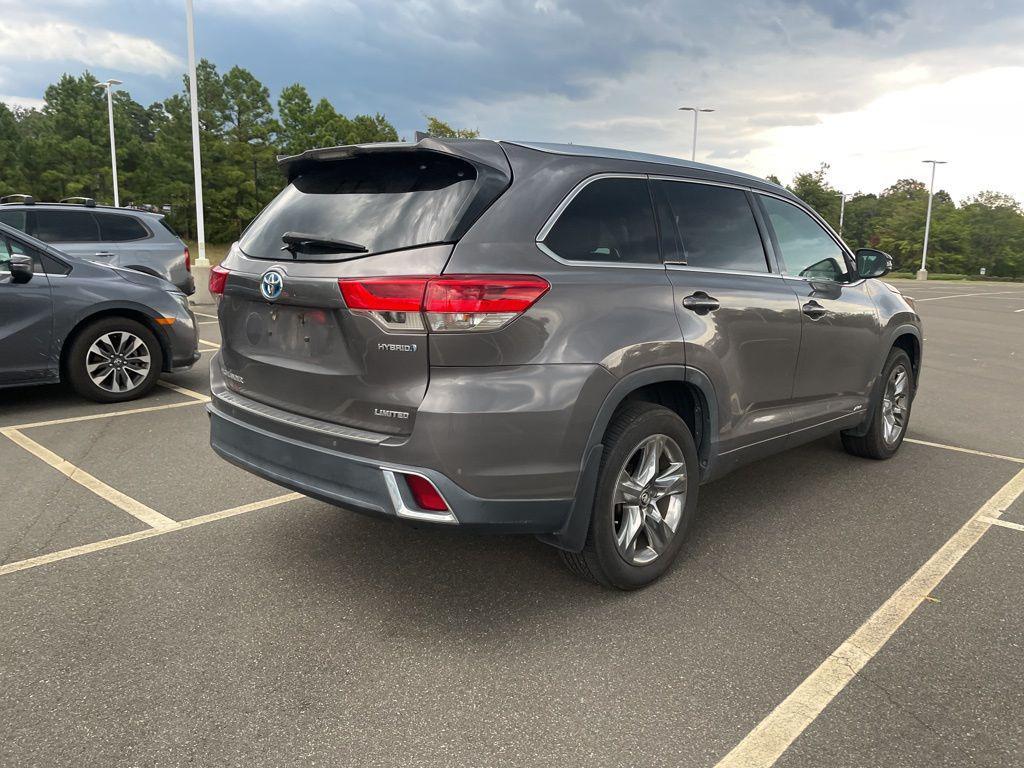 used 2017 Toyota Highlander Hybrid car, priced at $23,461