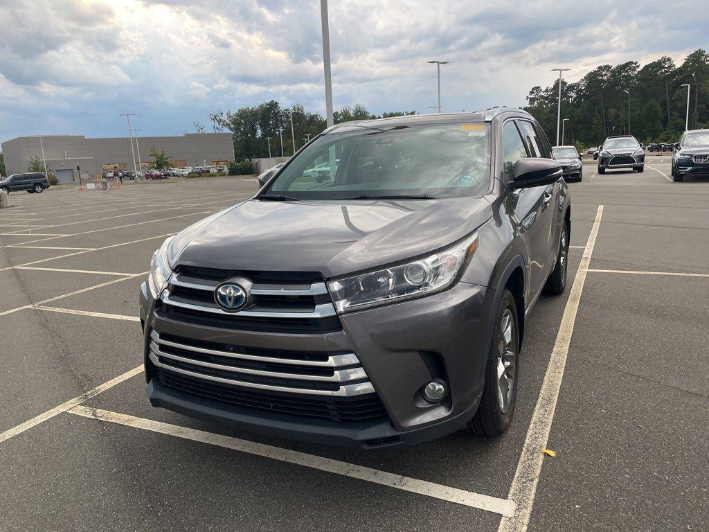 used 2017 Toyota Highlander Hybrid car, priced at $23,461