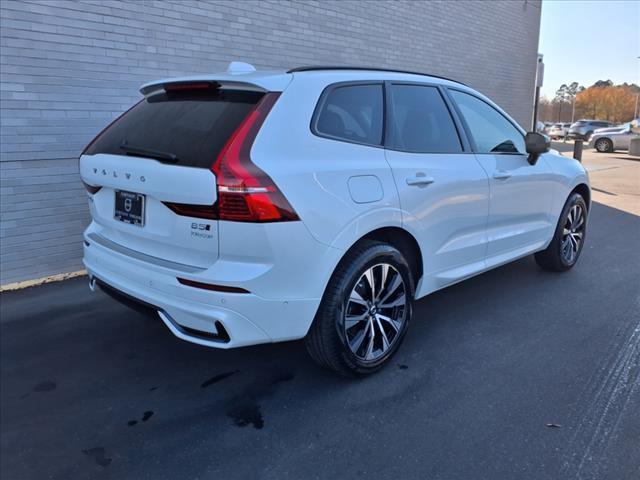 new 2025 Volvo XC60 car, priced at $53,335