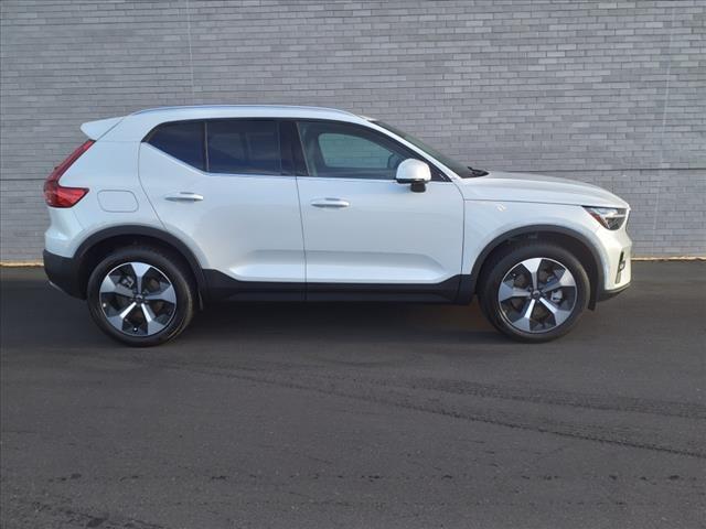 new 2025 Volvo XC40 car, priced at $46,815