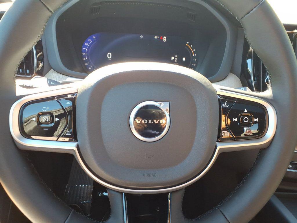 new 2026 Volvo XC60 car, priced at $54,985