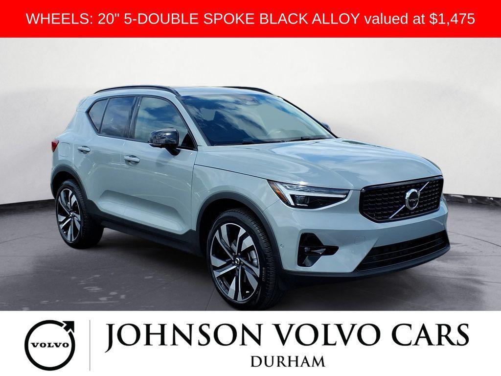 new 2025 Volvo XC40 car, priced at $49,790