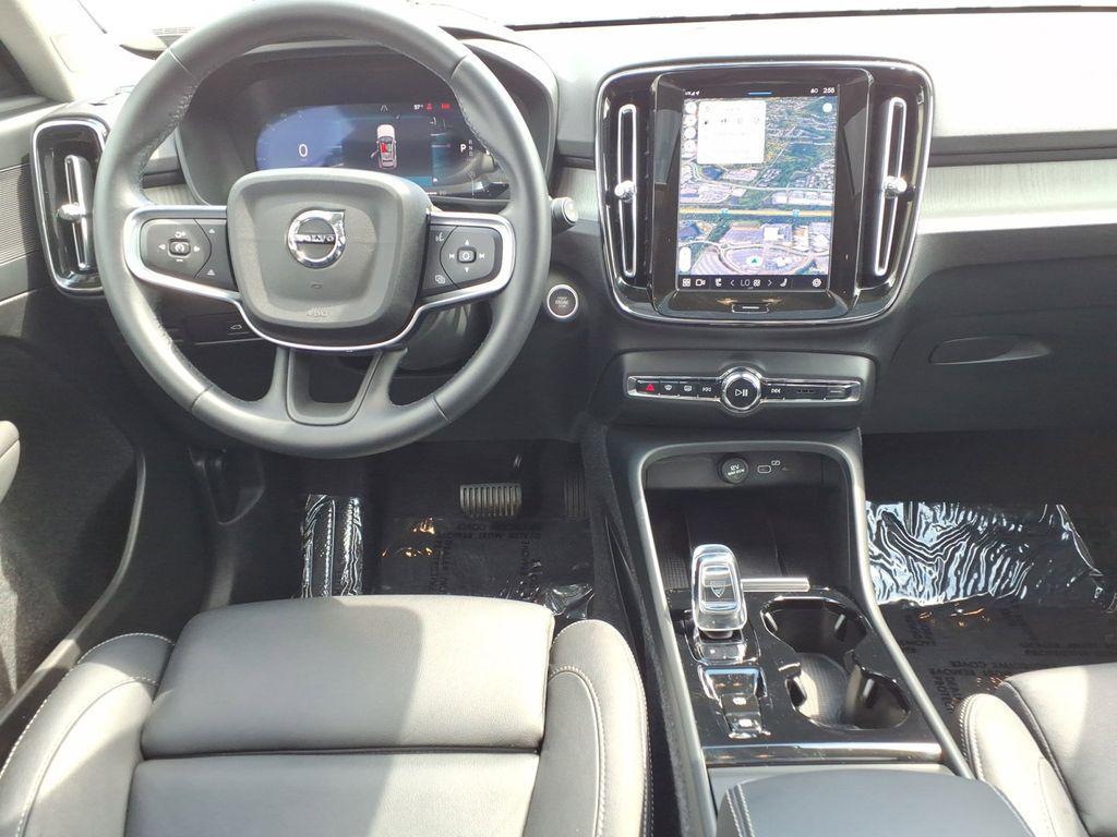 new 2025 Volvo XC40 car, priced at $47,790