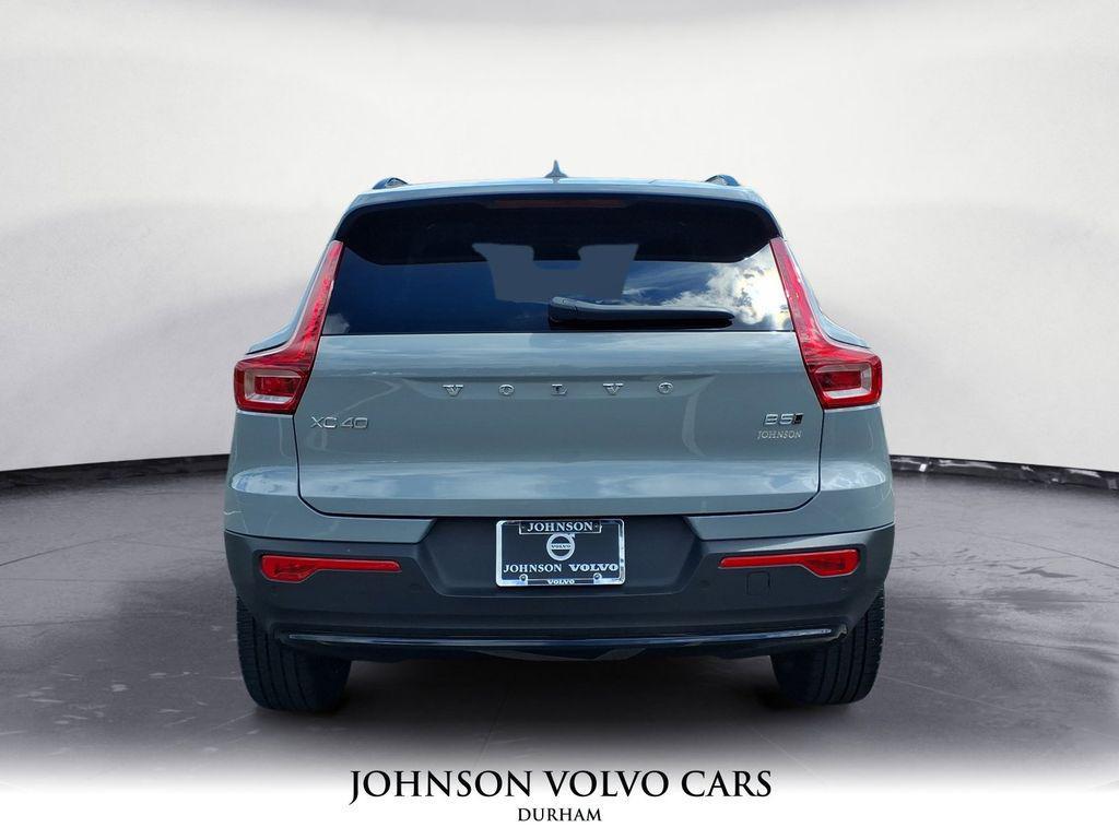 new 2025 Volvo XC40 car, priced at $47,790