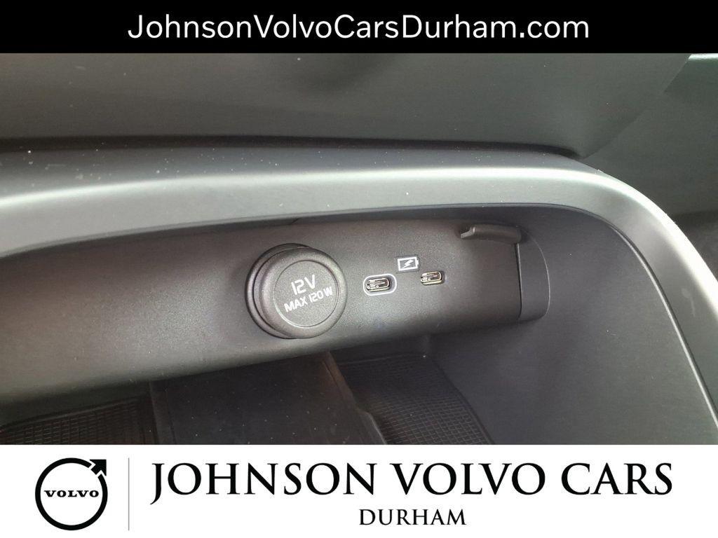 new 2025 Volvo XC40 car, priced at $49,790