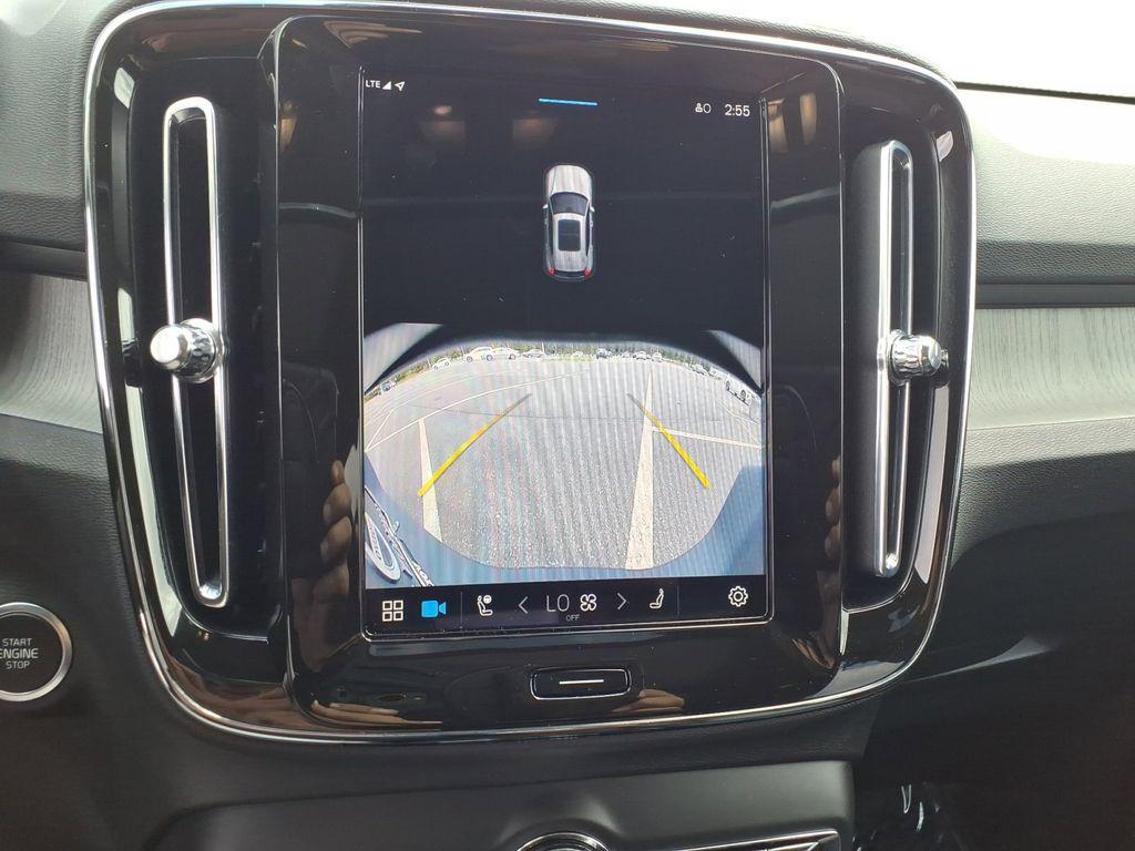 new 2025 Volvo XC40 car, priced at $47,790