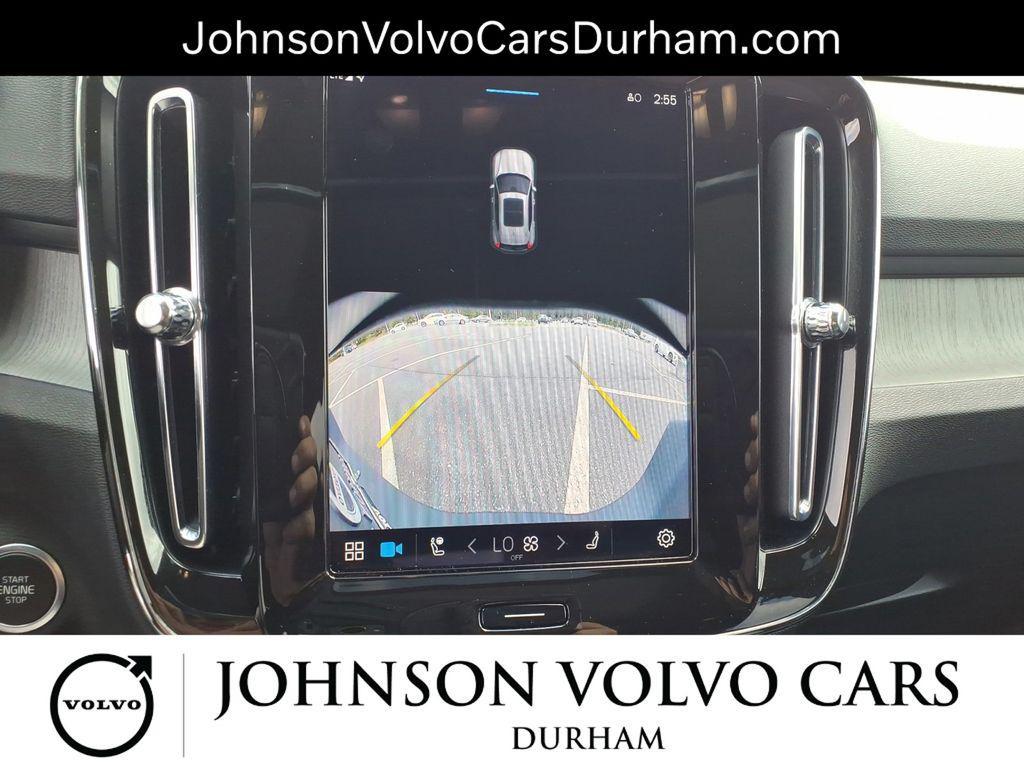 new 2025 Volvo XC40 car, priced at $49,790