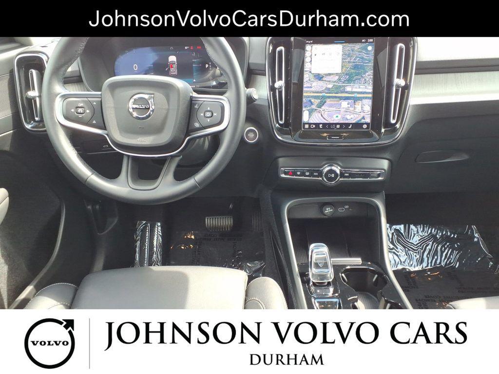 new 2025 Volvo XC40 car, priced at $49,790