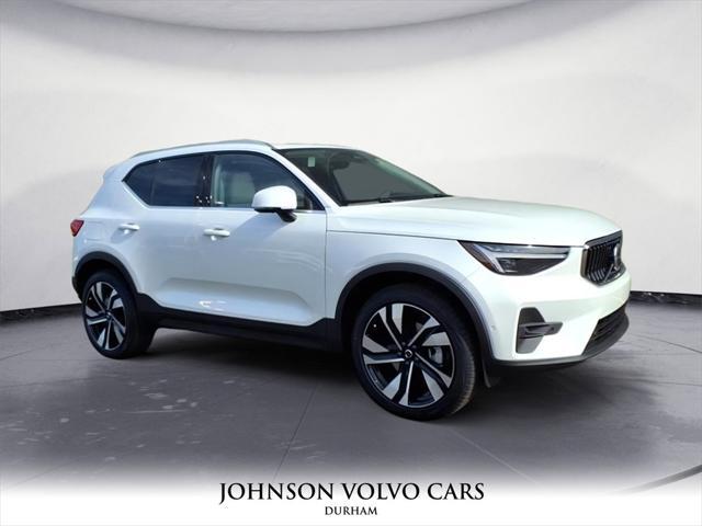 new 2025 Volvo XC40 car, priced at $50,565