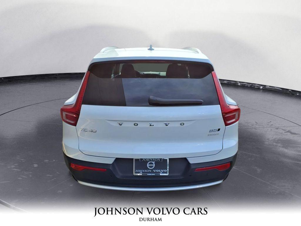 new 2025 Volvo XC40 car, priced at $49,565