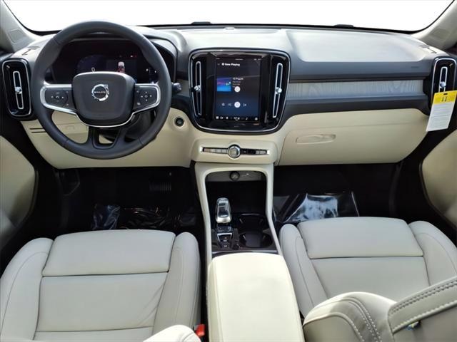 new 2025 Volvo XC40 car, priced at $50,565