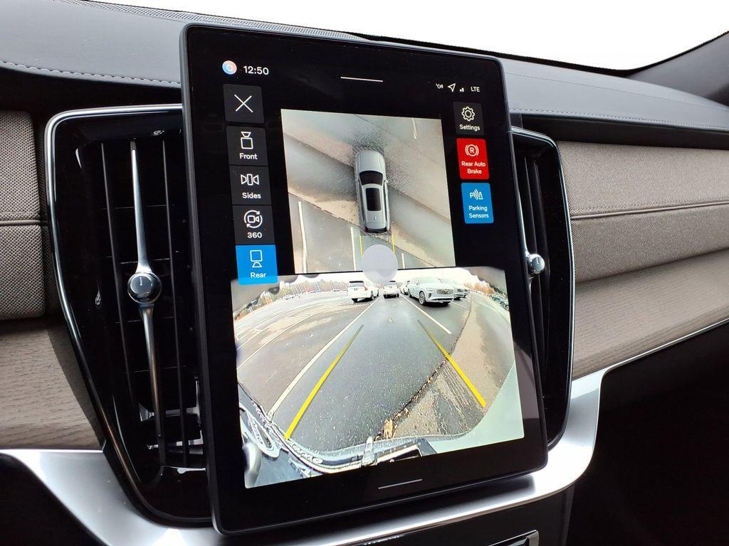 new 2026 Volvo XC90 car, priced at $69,125