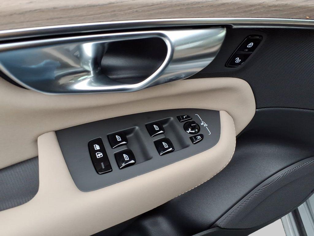 new 2026 Volvo XC90 car, priced at $69,125